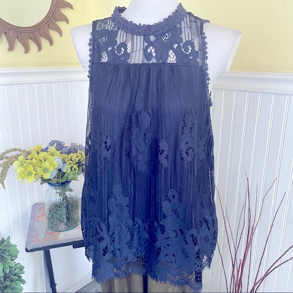 hint of mint Tops - Hint of Mint large blue sleeveless crochet top high neck beaded closure